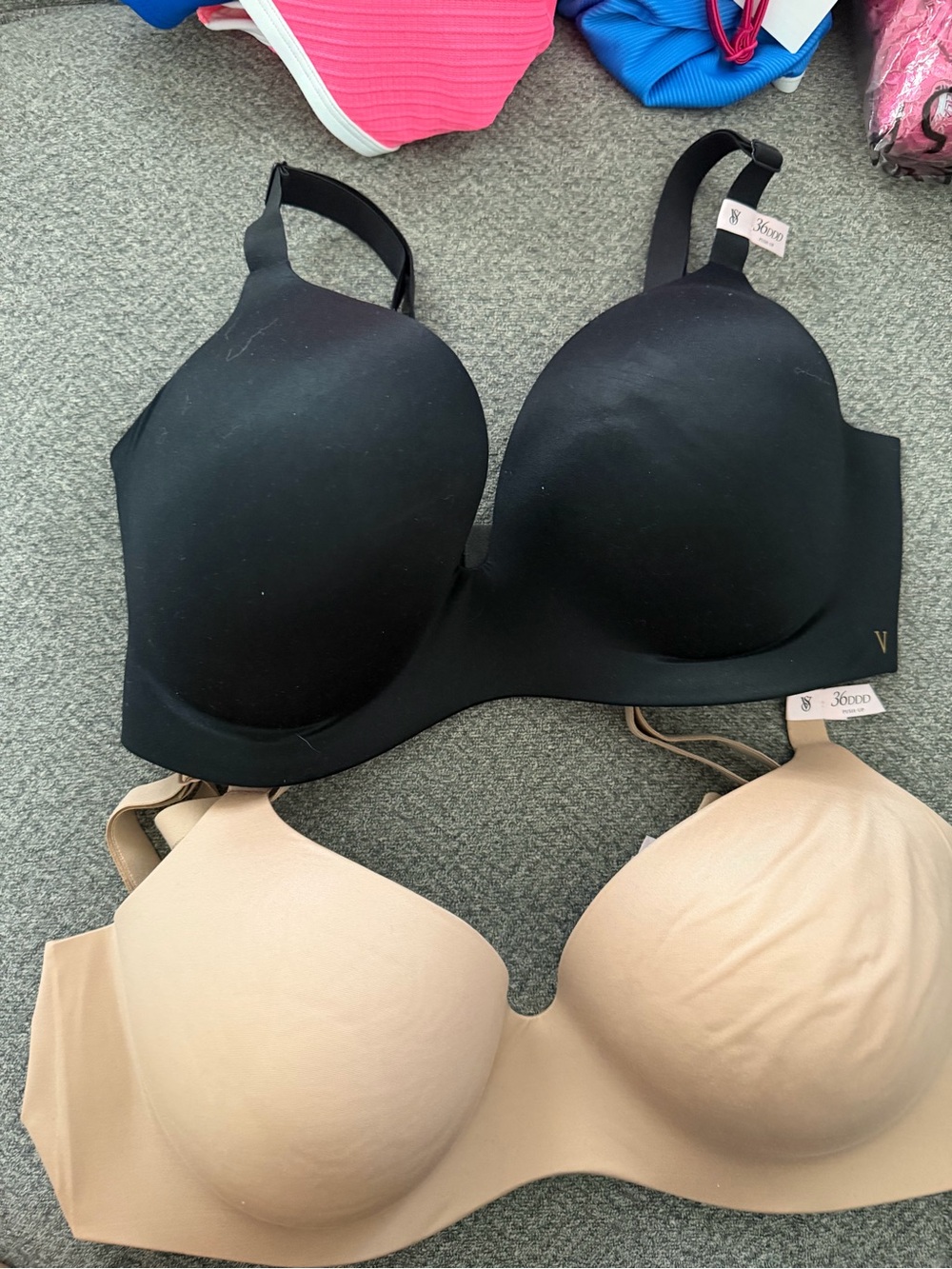 NWT 2PCS - 36DDD - Victoria’s Secret Infinity Flex Perfect Shape Wireless